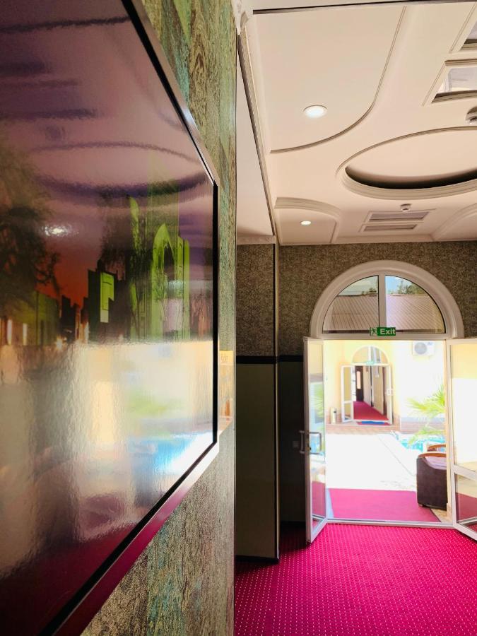 Rahat Inn Hotel Tashkent Exterior photo